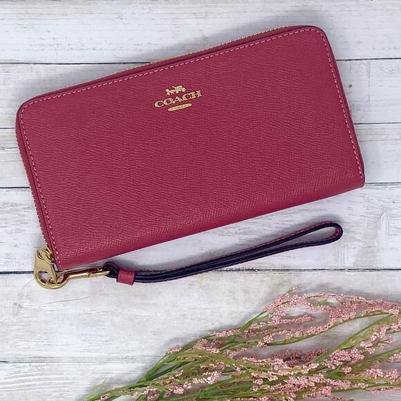 Coach Long Zip Around Wallet in Strawberry Haze Leather C3441 - Picture 1 of 5